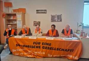 Streit um Nachbarschaftstreff in Berg Fidel: Initiativen widersprechen Kündigung und wollen Räume weiter nutzen.