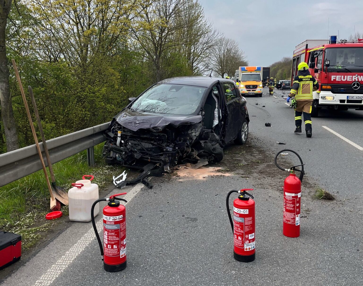 Kollision auf der B474 bei Coesfeld endet mit Verletztem und langer Sperrung
