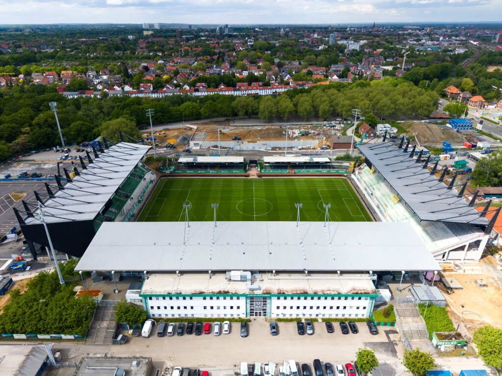 Am Preußenstadion Münster beginnt die nächste Umbauphase: Nordtribüne und Eingangsbereich werden abgerissen.