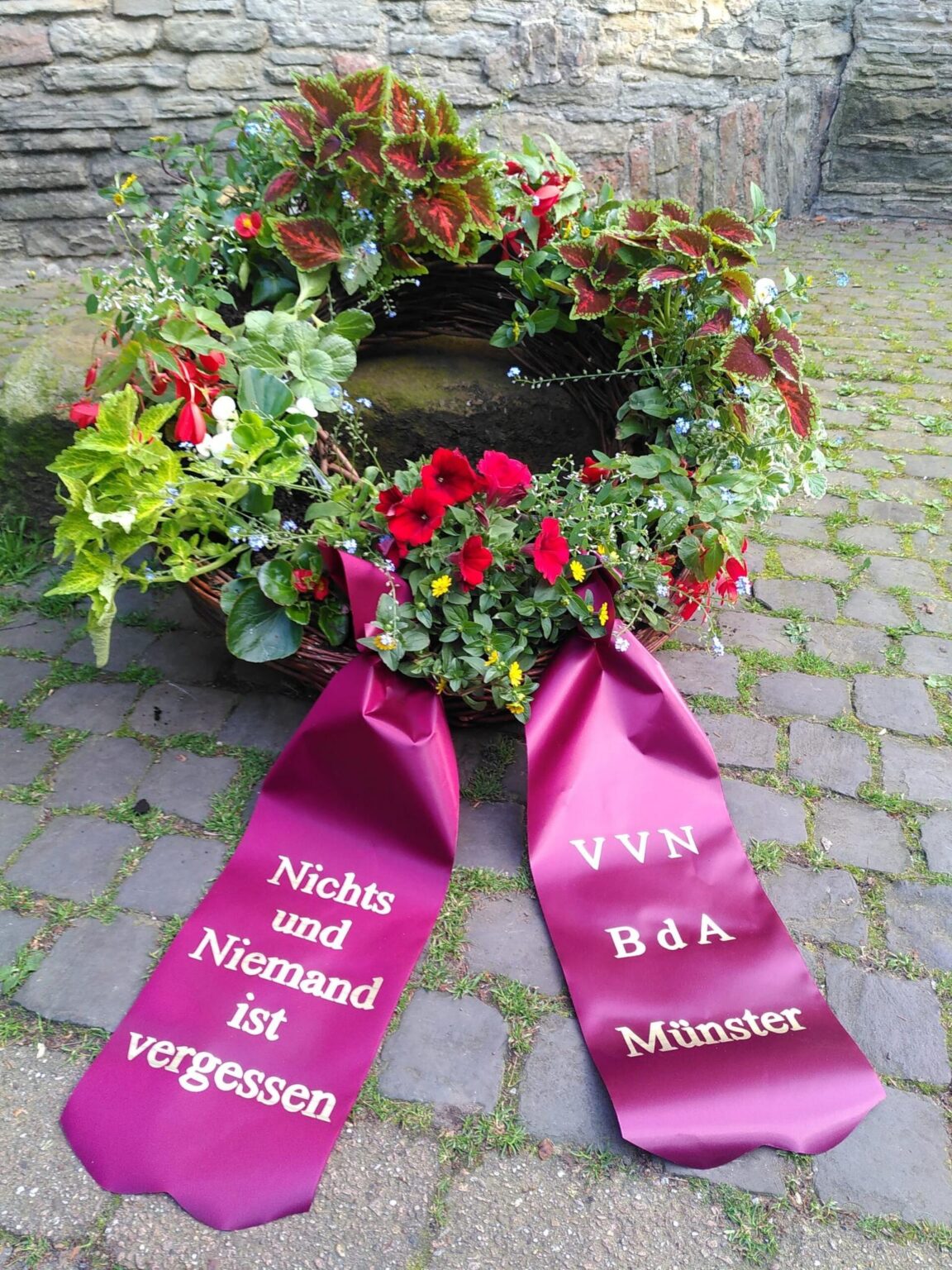 8. Mai in Münster: Gedenken am Zwinger erinnert an die Befreiung vom Nationalsozialismus