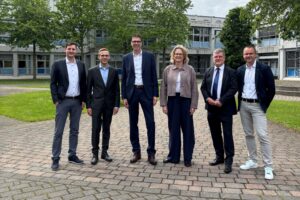 FH Münster startet neues Informatikstudium mit zwei Bankendienstleistern