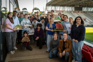 Münsteraner Schülerteam überzeugt beim Junior.ING-Landesfinale mit nachhaltiger Dachkonstruktion