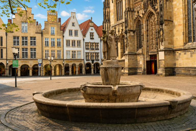 Die Rainer Scholze-Stiftung finanziert die Sanierung des Lamberti-Brunnens in Münster. Ab Juni beginnt der Rückbau.