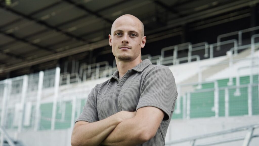 Tim Dietrich kommt von Schalke II zu Preußen Münster und verstärkt die Defensive.