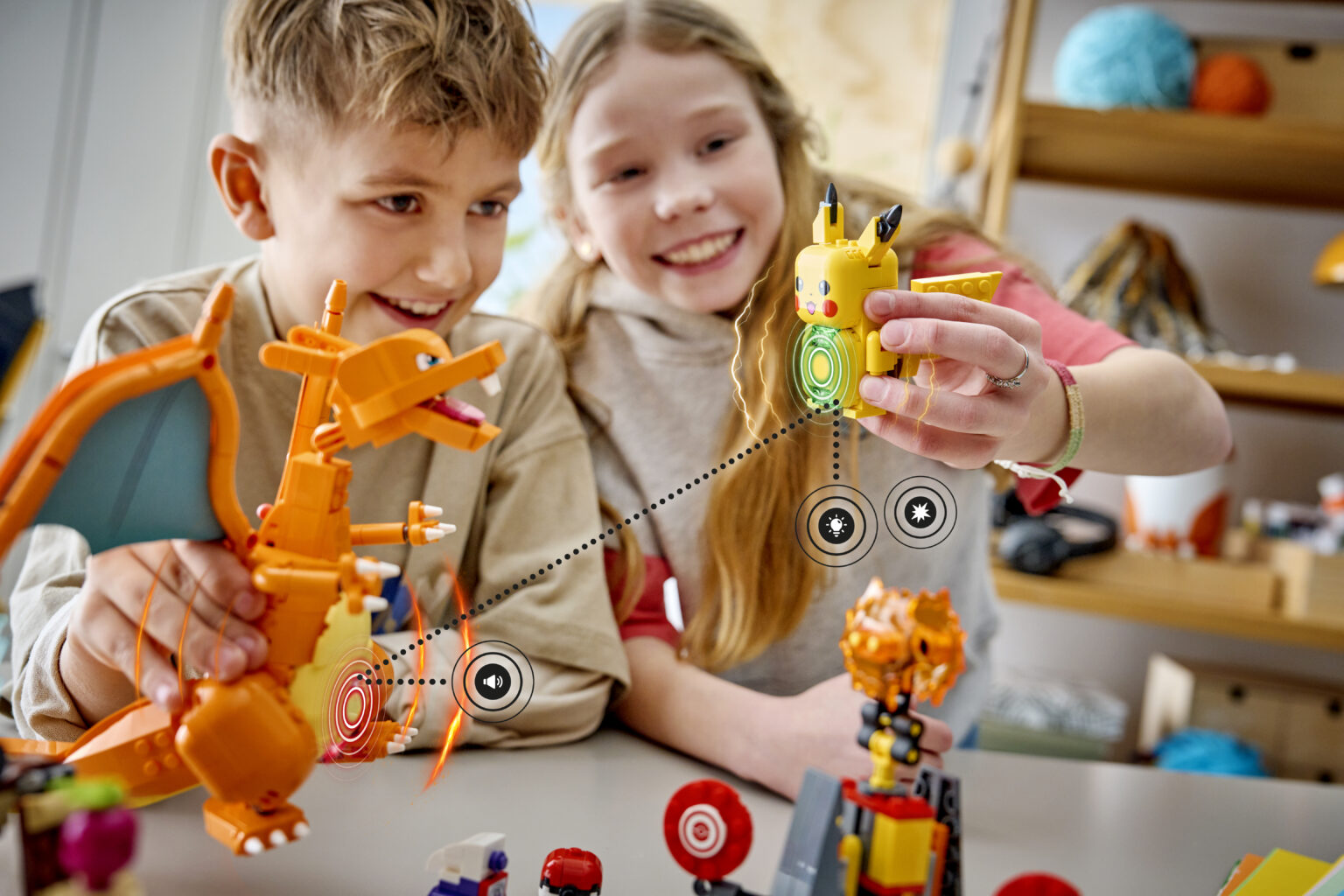 LEGO Pokémon SMART Play: Neue interaktive Sets bringen Pikachu, Glurak und Mewtu ins Kinderzimmer