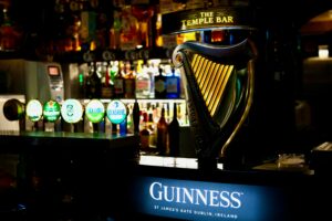 In Münster soll mit Molly’s ein neuer Irish Pub eröffnen. Der Start am Alten Steinweg ist für August 2026 geplant.