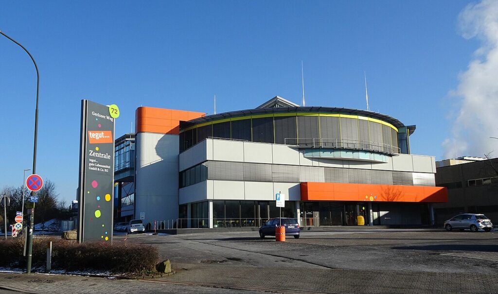 Tegut Zentrale, Tegut verschwindet als eigenständige Supermarktkette