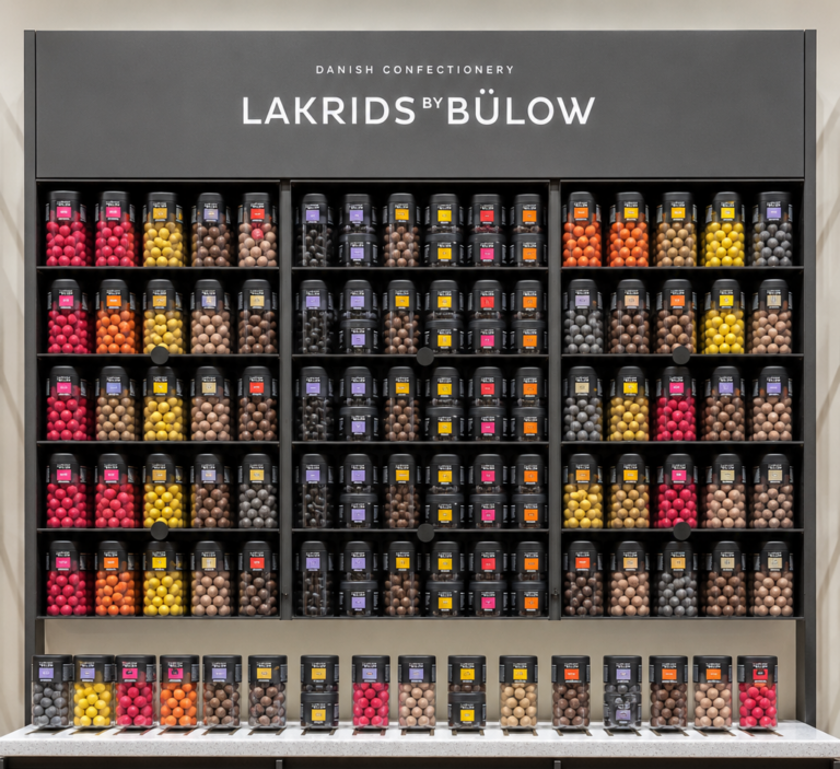 Lakrids by Bülow eröffnet in Münster an der Domgasse. Der dänische Anbieter setzt auf Lakritz, Schokolade und Softeis.
