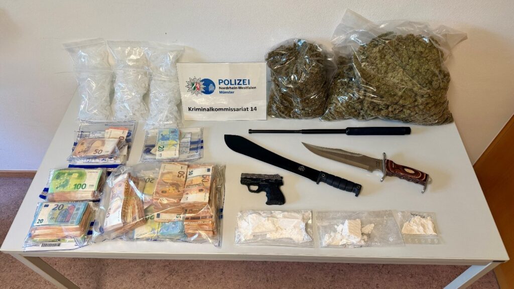 Großrazzia in Münster: Drogen, Waffen und 100.000 Euro entdeckt