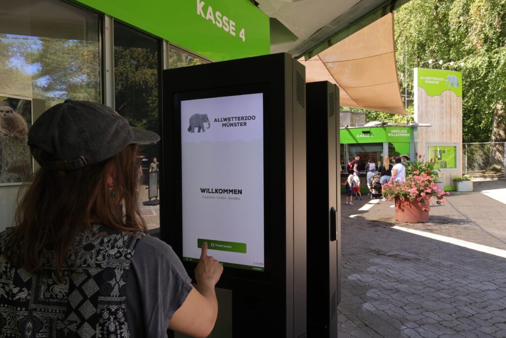 Allwetterzoo Münster: Neue Ticketautomaten sparen Zeit und Geld