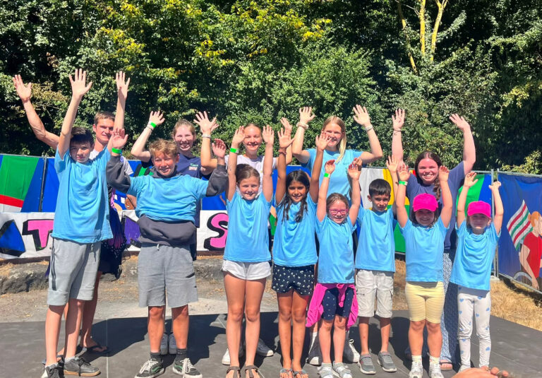 Mehr als 3.000 Kinder haben das Ferienprogramm „Atlantis“ im Wienburgpark bereits besucht. Es läuft noch bis zum 28. August.