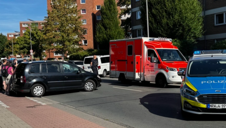 Unfall Königsberger Straße Münster, Motorradunfall Münster-Coerde, Straßensperrung Münster-Coerde, Verkehrsunfall Königsberger Straße