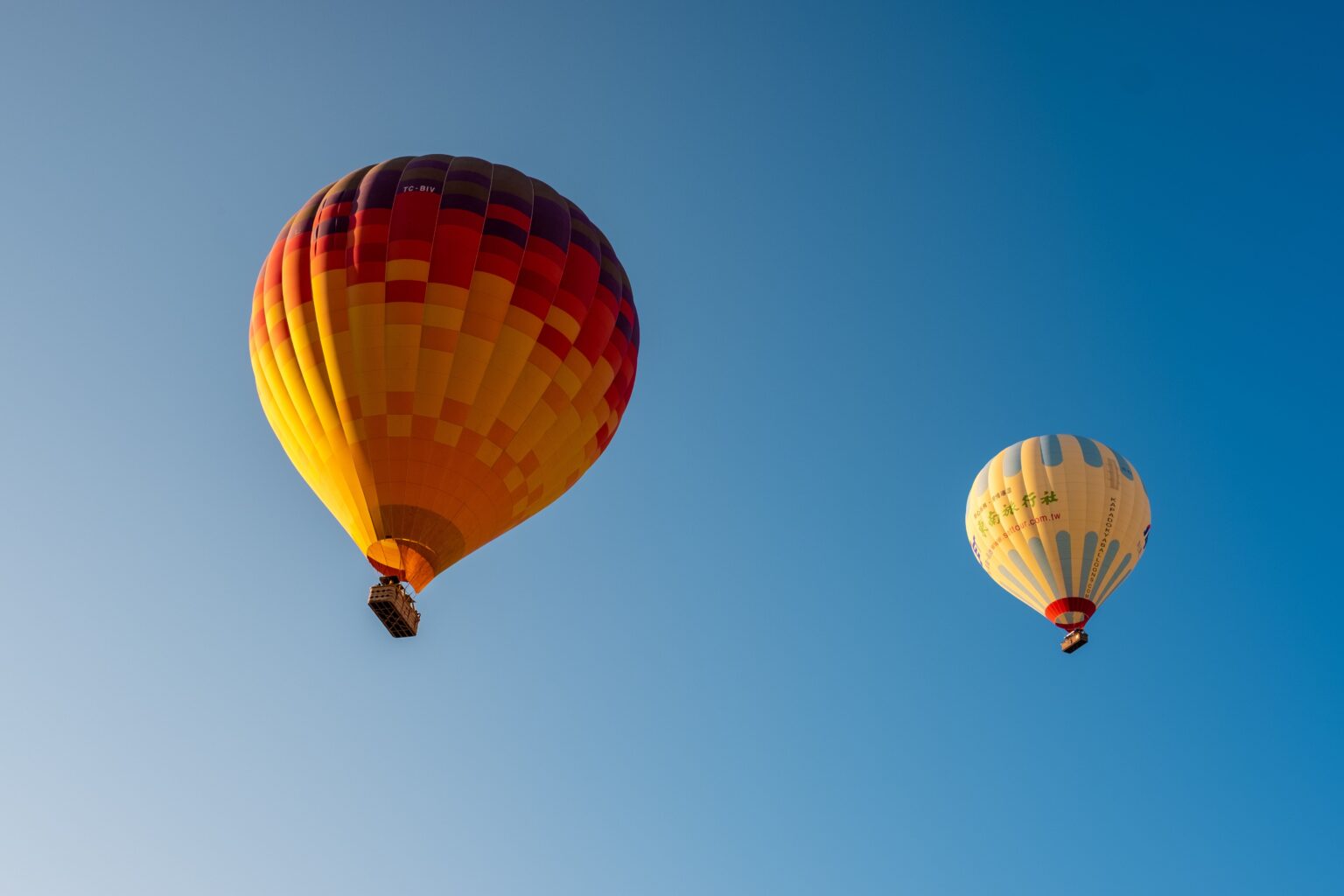 Die Montgolfiade Warendorf 2026 bietet Ballonstarts und Familienprogramm. Alle Termine, Parkhinweise und Wetterinfos im Überblick.