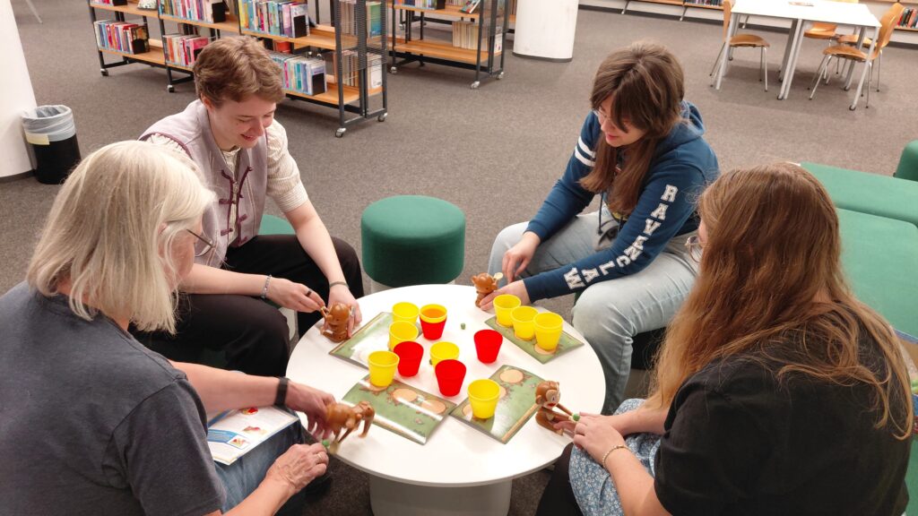 Die Stadtbücherei Münster lädt am 19. September zum kostenlosen Spieletag mit Brett-, Karten- und Geschicklichkeitsspielen ein.