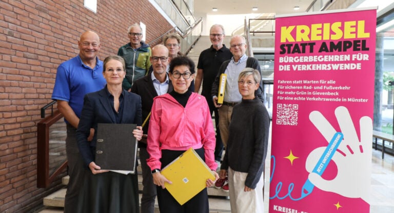 Rund 14.000 Unterschriften gegen die geplante Ampelkreuzung sind bei der Stadt Münster eingereicht. Nun beginnt die Prüfung.