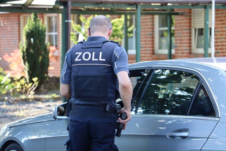 Zoll nimmt Bauunternehmer im Kreis Steinfurt fest