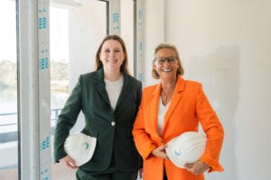 Susanna Goesmann und Jennifer Weiß führen das Seehotel Krautkrämer in Münster. Sie begleiten die Sanierung und Erweiterung auf 165 Zimmer.
