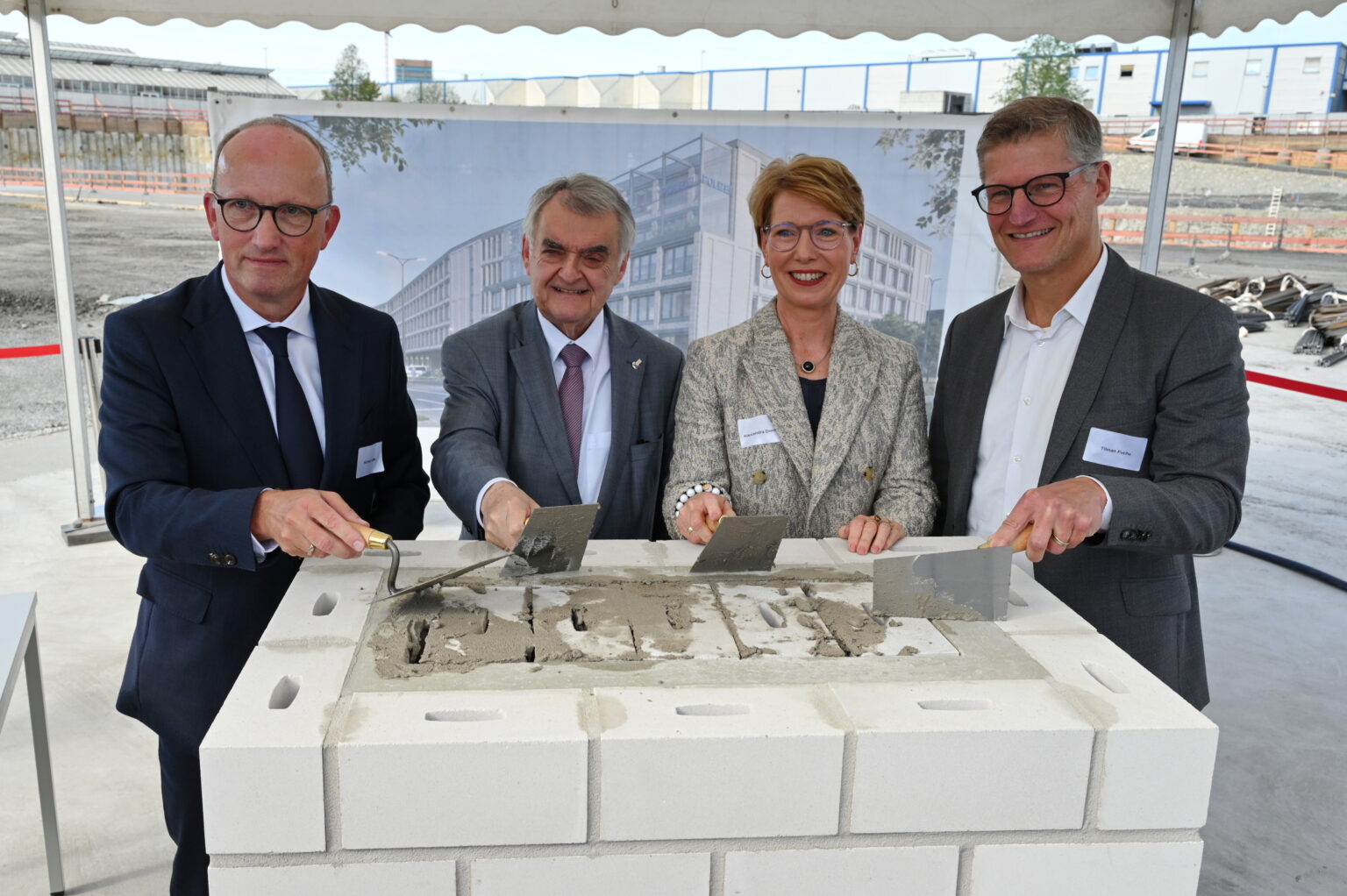 Das neue Polizeipräsidium Münster nimmt Form an. Nach Jahren der Planung soll der Millionenbau Ende 2029 fertig sein.