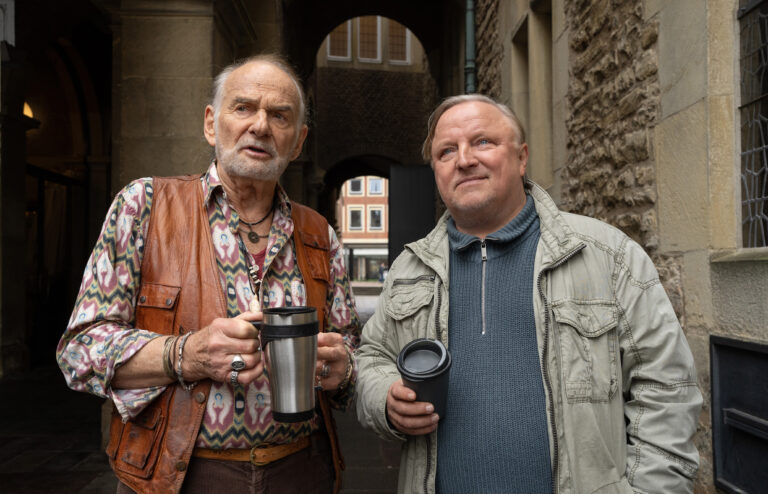 Der neue Münster-Tatort „Narrentanz“ führt Thiel und Boerne am 15. November mitten in Münsters Karnevalsszene.