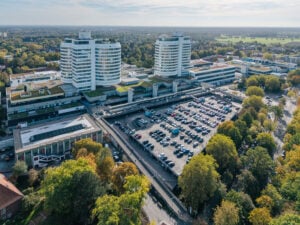 Die Erweiterung der Uniklinik Münster nimmt Gestalt an: Neue OP-Säle, eine Notaufnahme und ein Parkhaus sind geplant.