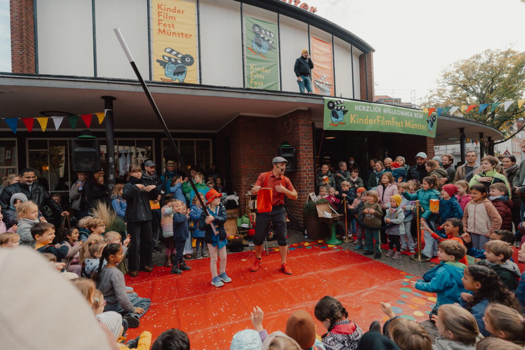 Das KinderFilmFest Münster startet am 25. Oktober. Alle Infos zu Filmen, prominenten Gästen, kostenlosen Workshops und Tickets.