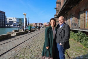 Wilsberg dreht zwei neue Folgen in Münster. Am Hafen und rund ums Antiquariat entstehen Krimis mit Leonard Lansink und Wayne Carpendale.