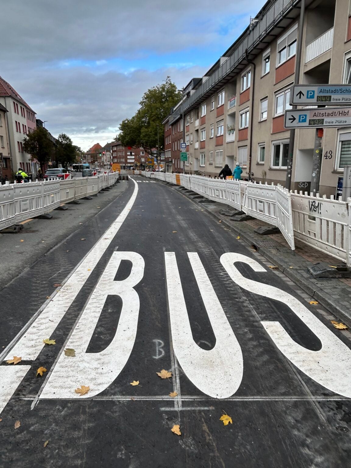 Die neue Busspur auf der Weseler Straße nimmt Gestalt an. Der VCD begrüßt die Maßnahme, fordert aber weitere Verbesserungen in Münster.