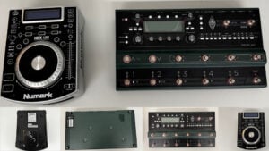 Polizei Münster findet DJ-Equipment bei einer Wohnungsdurchsuchung und sucht den Eigentümer. Hinweise unter 0251 275-0.