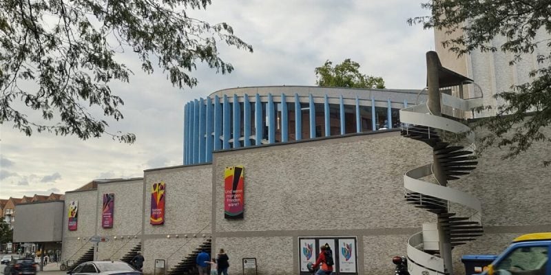Streik am Theater Münster: 92 Prozent der Tänzer könnten ihre Stellen verlieren. Beschäftigte protestieren gegen drohende Jobverluste.